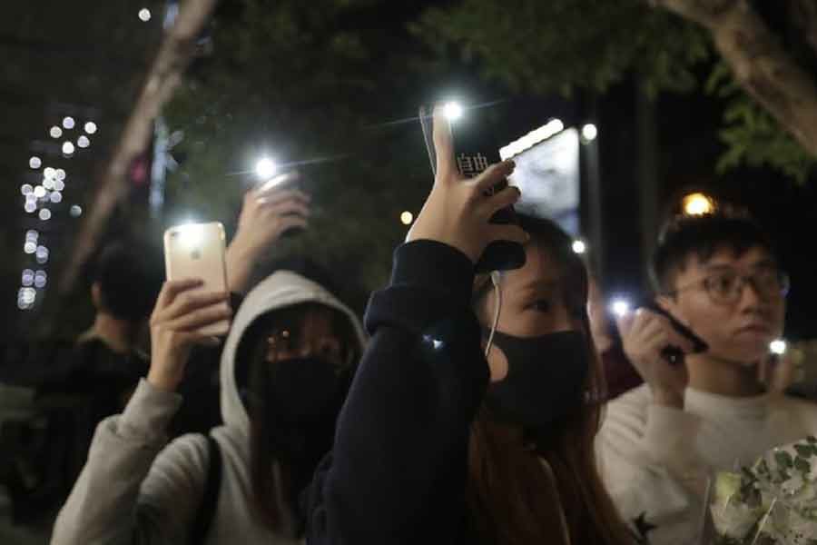 Police fire tear gas at HK protesters, ending lull