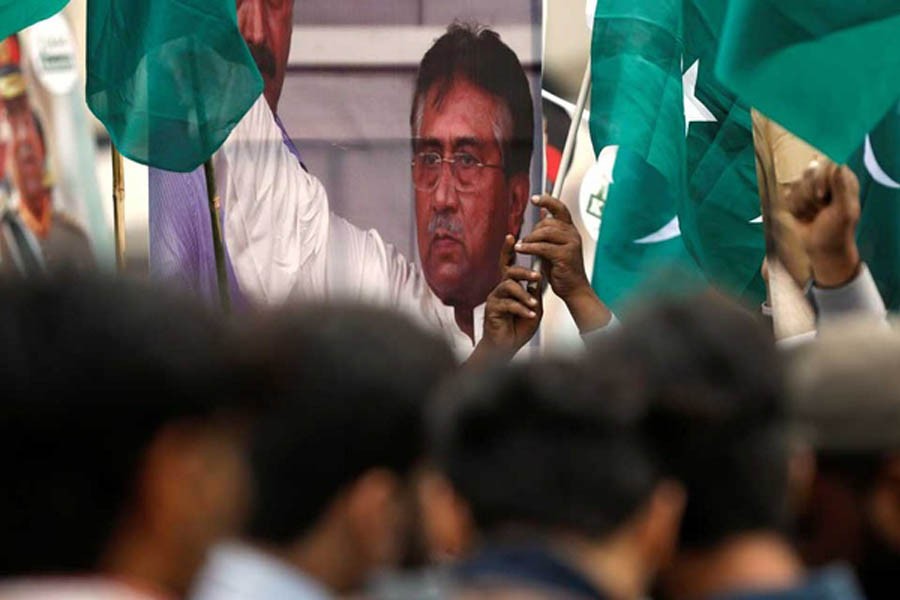 Hang corpse for three days if Musharraf dies before execution: Pak court