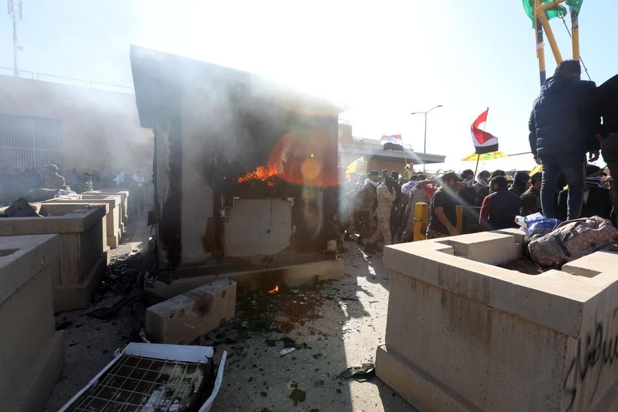 Protesters gather in front of the U.S. embassy in Baghdad, Iraq on Dec. 31, 2019. (Xinhua/Khalil Dawood)