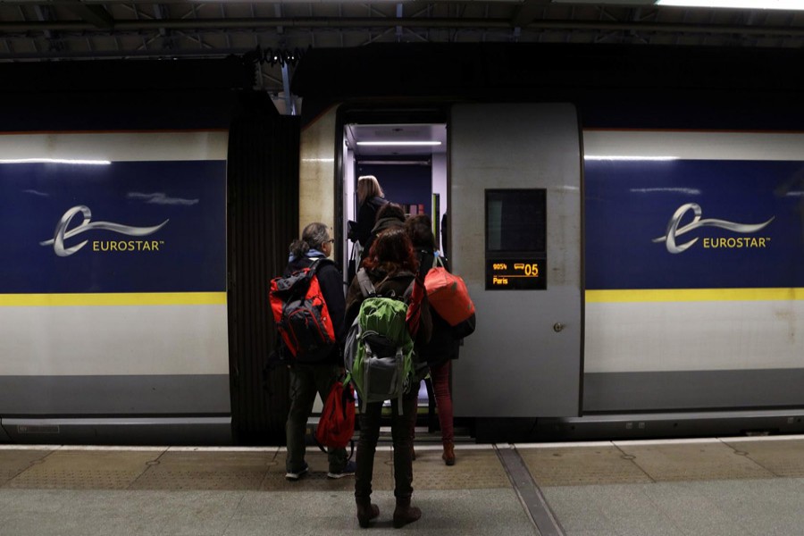 Last train to Europe: All aboard the Eurostar as Britain bids goodbye