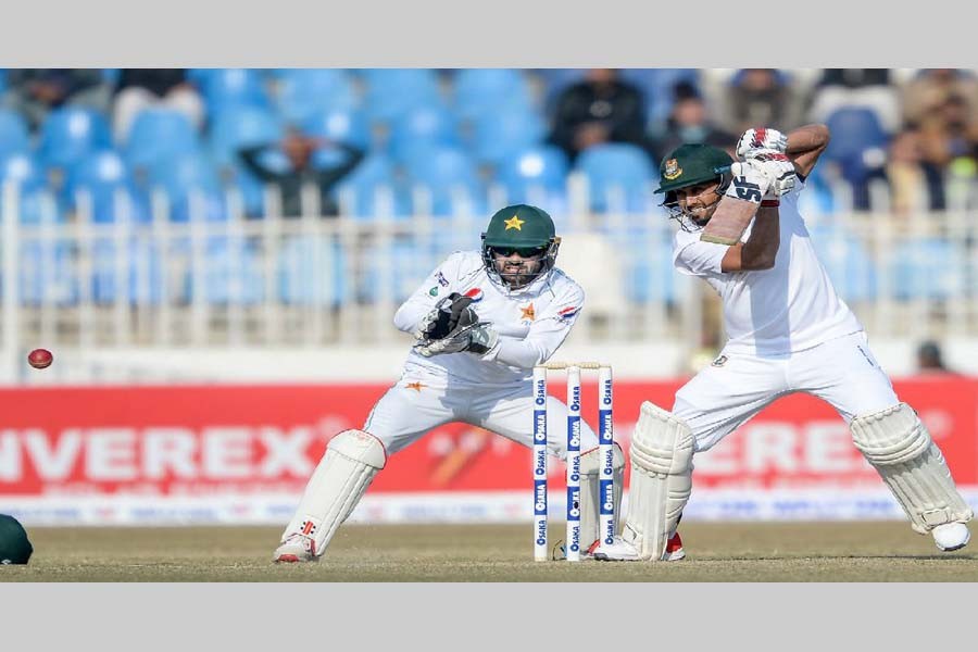 Rawalpindi Test: BD tumble for 233 on Day 1