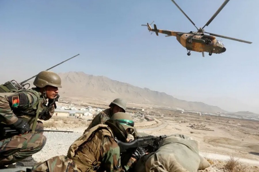 Afghan National Army (ANA) officers take part in a training exercise at the Kabul Military Training Centre (KMTC) in Kabul, Afghanistan, October 17, 2017. Reuters