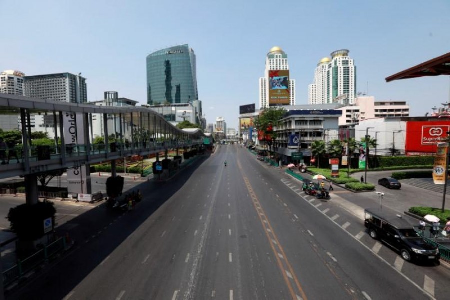 General view of Central World mall after the government shut down all the shopping centres in the country due to the coronavirus disease (COVID-19) outbreak, in Bangkok, Thailand March 22, 2020. REUTERS/Soe Zeya Tun