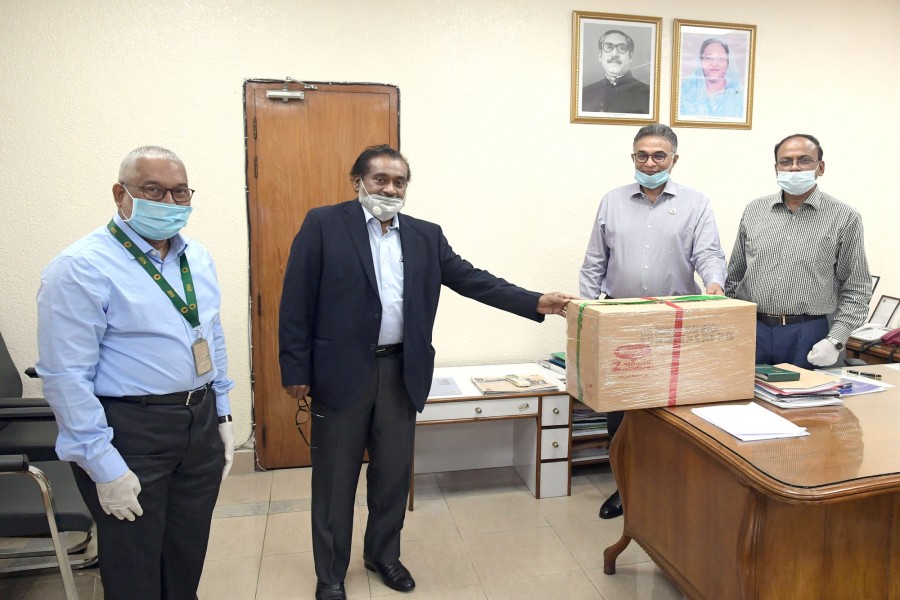 Deepal Abeywickrema, Managing Director of Nestlé hands over nutritious food products to HPM’s welfare fund.