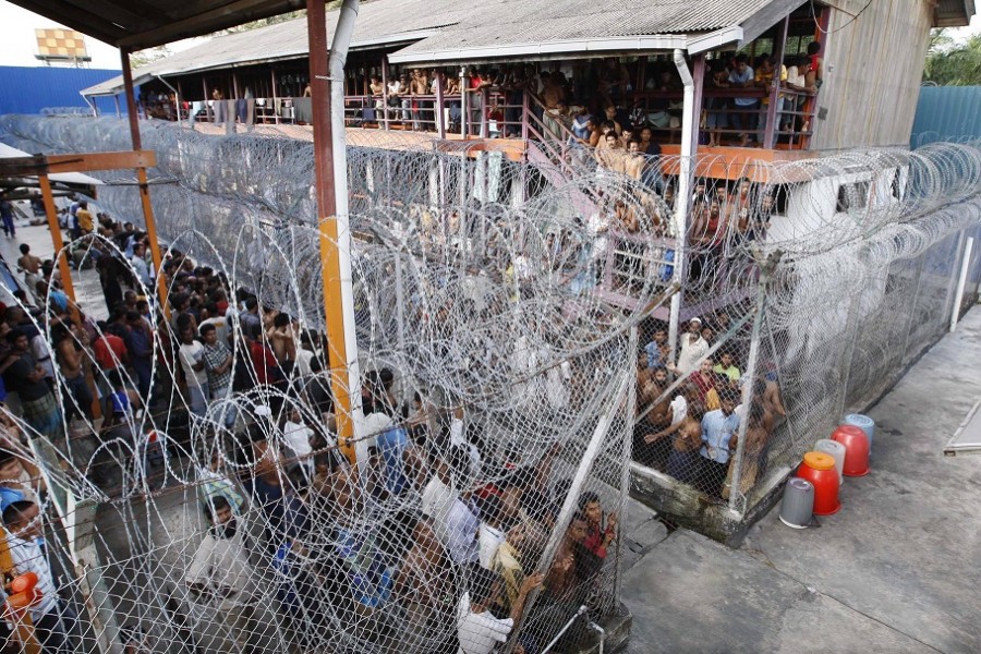 Malaysia COVID-19 cases in immigration detention facilities hit 7,245