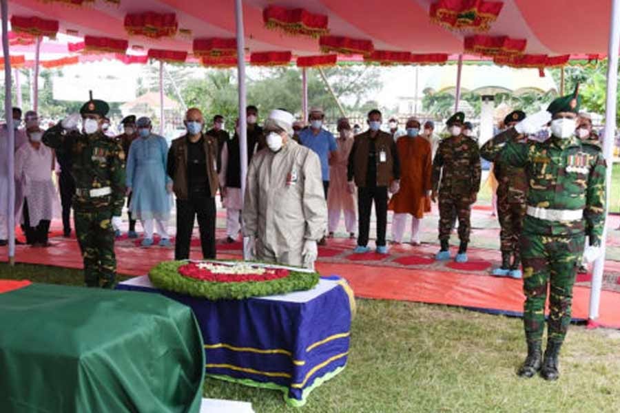 President attends his younger brother’s namaz-e-janaza