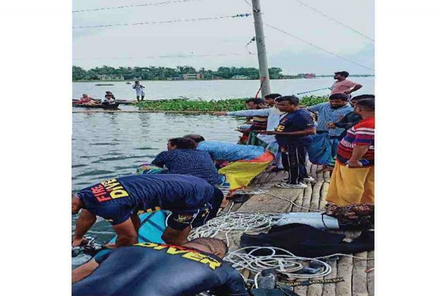 Fire service finds bodies of two missing youths in Savar Beel