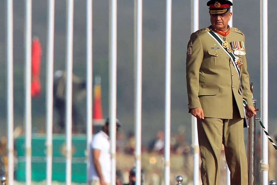 Pakistani army chief visits Saudi Arabia to revive ties strained over Kashmir