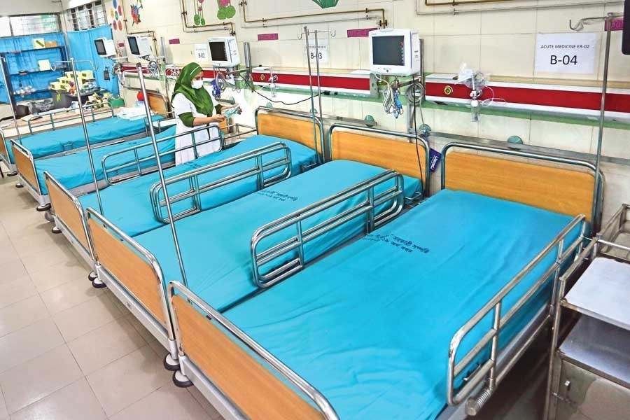 An isolation unit was opened on the ground floor of Unit-2 of Dhaka Medical College Hospital in the city to tackle the coronavirus outbreak— FE file photo