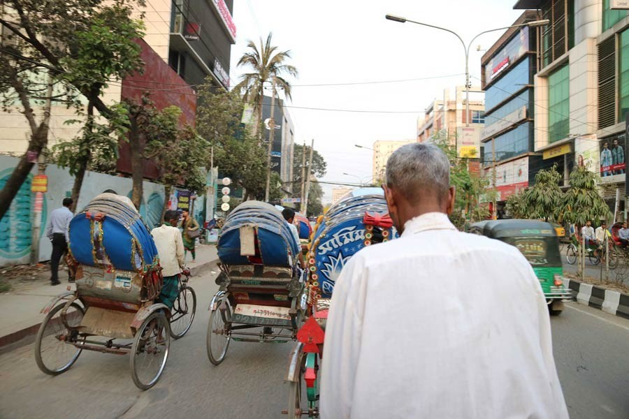 Easing movement on city footpaths