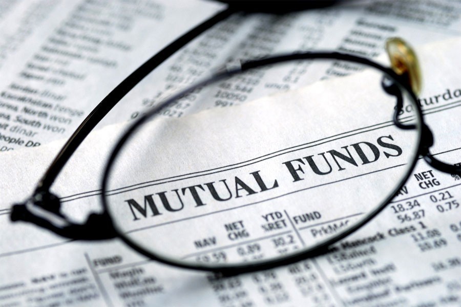 Mutual funds' values of assets mark rise