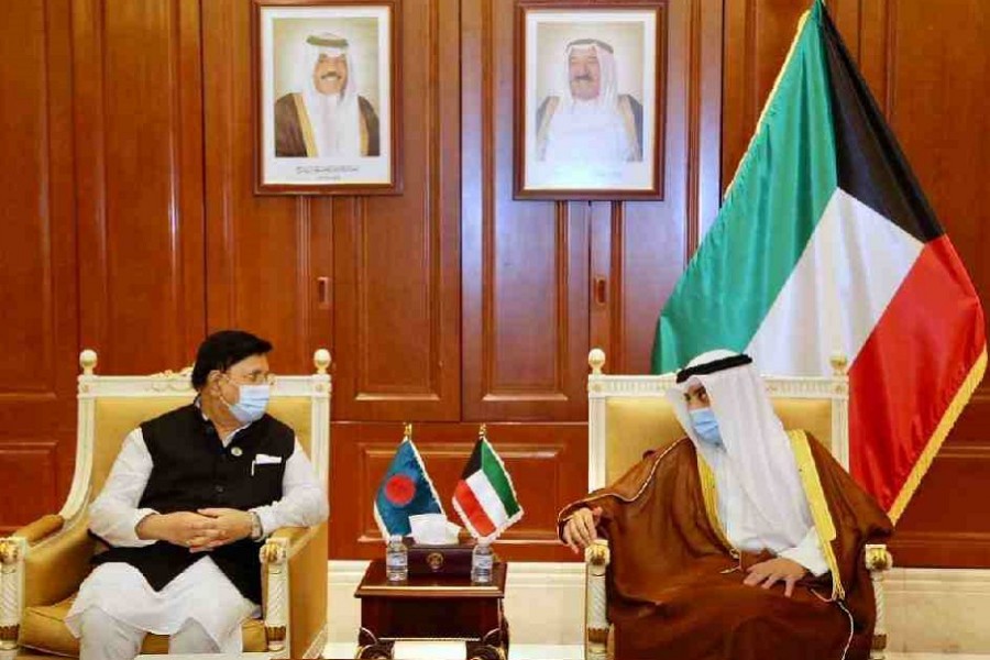 Bangladesh urges Kuwait to open flights soon to take back expats