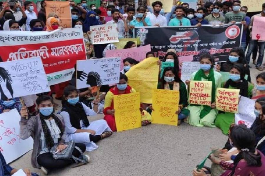 Protesters raise nine demands at anti-rape rally in Shahbagh