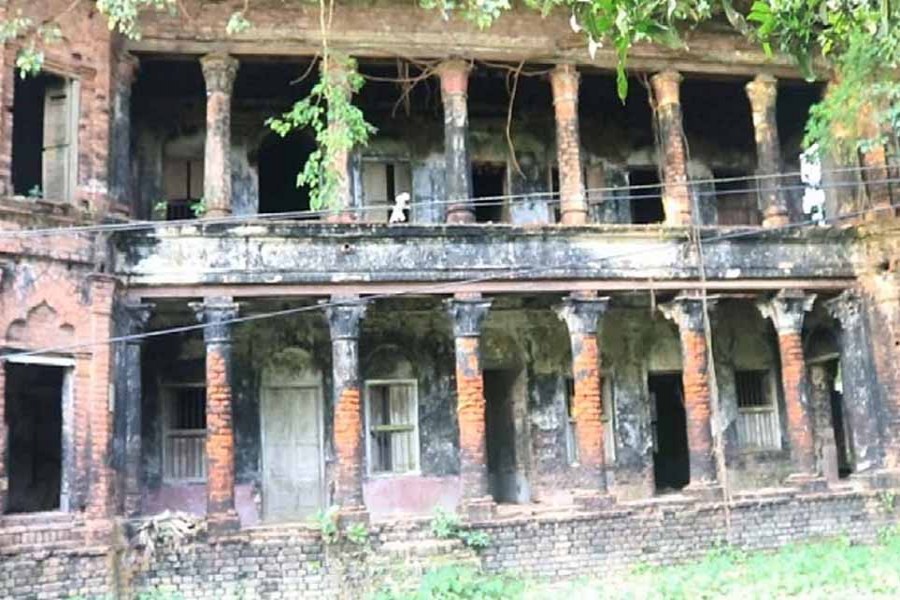 Ulpur Zamindar House in Gopalganj in shabby state