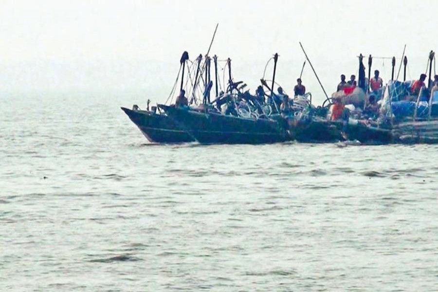 Fishermen from Mongla in Bagerhat heading for Dublar Char area in the sea for fishing on Thursday as the 22-day ban ended the previous day — Focus Bangla