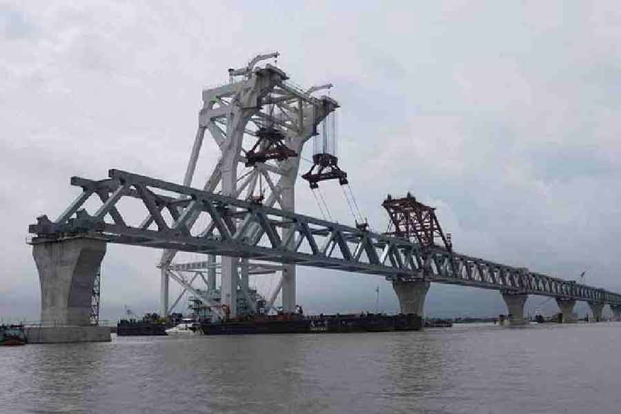 Padma Bridge likely to be fully visible by Dec: Executive engineer