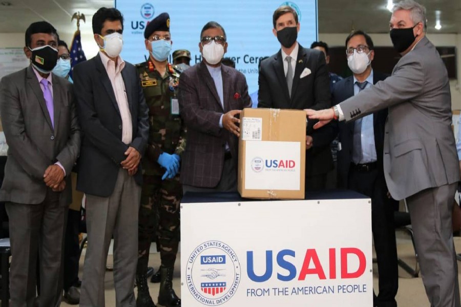 US provides 100 ventilators to Bangladesh