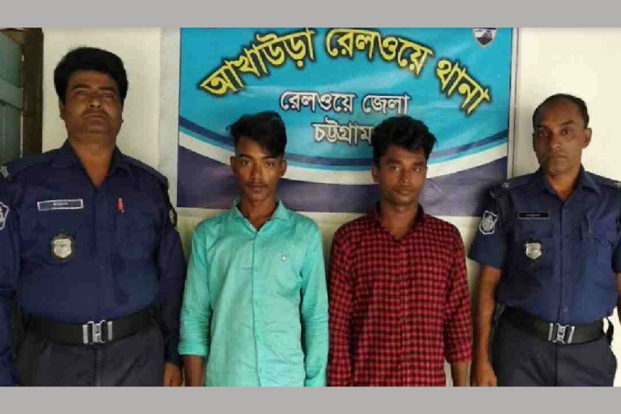 Police arrest two for throwing stones at moving train in Brahmanbaria