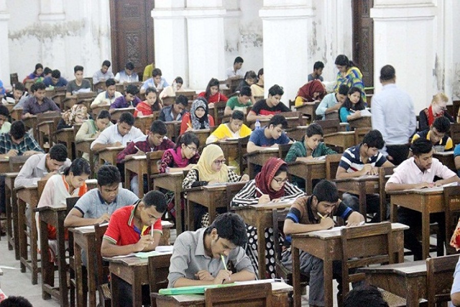 DU suspends evening MBA admission test amid controversy