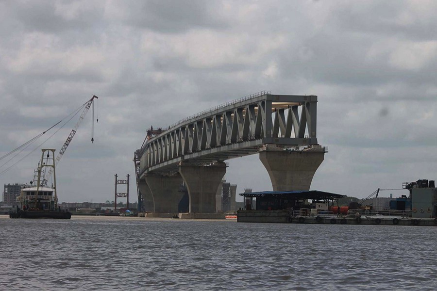 5.85km of Padma Bridge visible following installation of 39th span