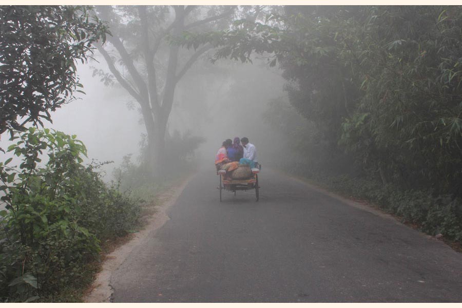 Fog continues to disrupt life amid drizzle forecast in the north