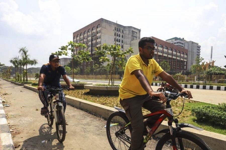 Safe lanes for bicycles