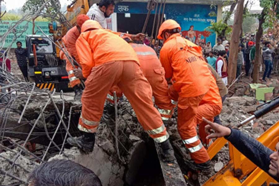 Roof collapse during funeral claims 18 lives in India