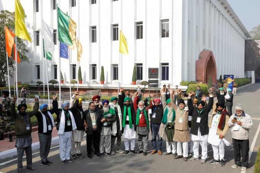 Farmer leaders gesture as they arrive to attend a meeting with government representatives in New Delhi, India, December 30, 2020. REUTERS/Adnan Abidi