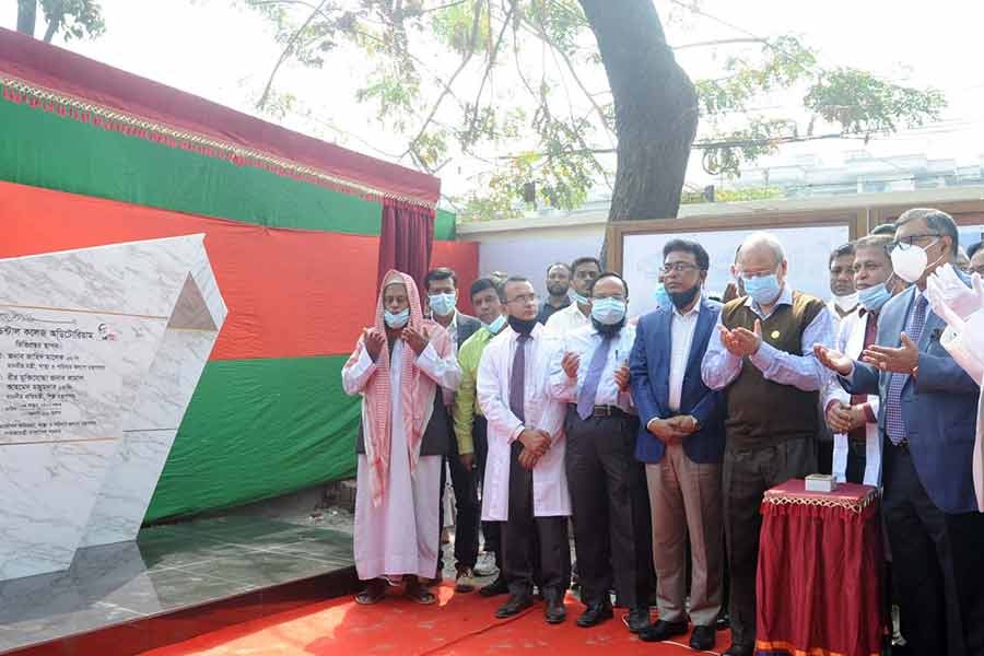 Health Minister Zahid Maleque inaugurating construction works of Dhaka Dental College Auditorium in Mirpur on Wednesday -PID Photo