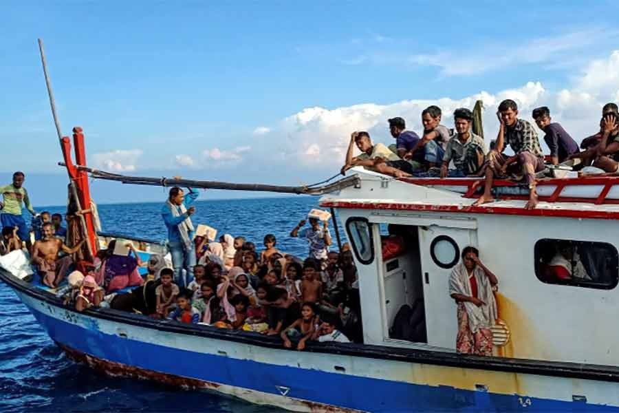 Amnesty demands rescue measures for Bangladeshis, Rohingya stranded in Indian Ocean