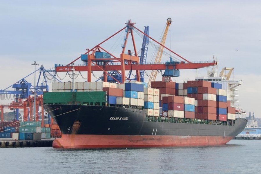 FILE PHOTO: Iranian-flagged container ship Shahr e Kord is pictured at Haydarpasa port in Istanbul, Turkey December 13, 2019. Picture taken December 13, 2019. REUTERS/Yoruk Isik