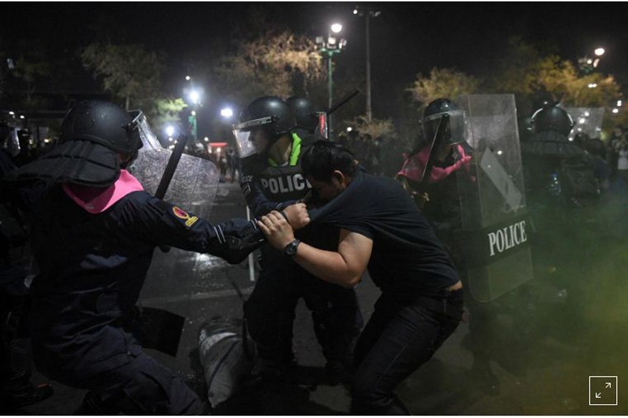 Police in Bangkok clash with protesters