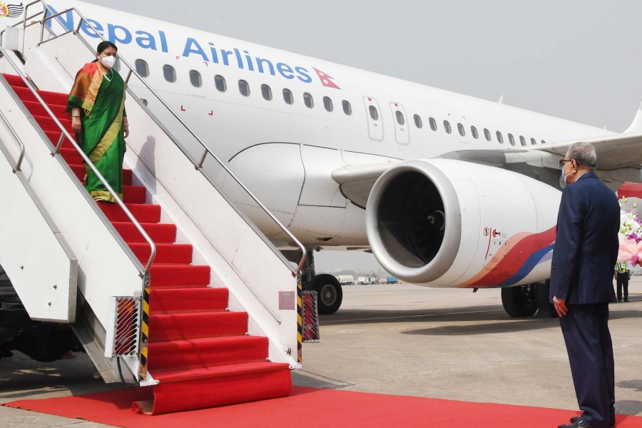 President Md Abdul Hamid receives his Nepalese counterpart Bidya Devi Bhandari at Hazrat Shahjalal (R) International Airport (HSIA) in Dhaka - PID photo