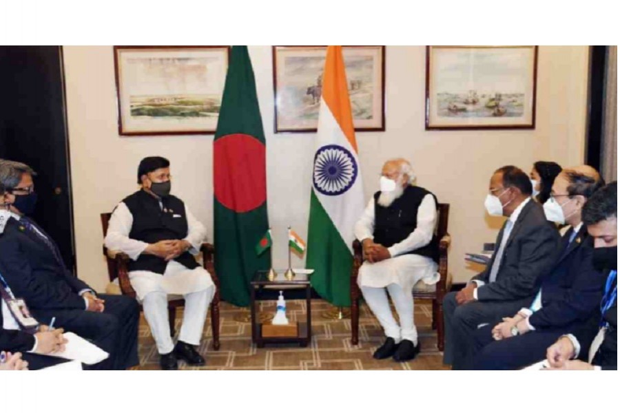 Momen, Modi discuss involving overall development of region