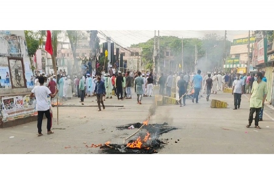 Anti-Modi protests leave five killed, dozens injured