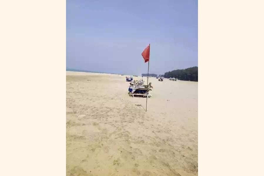 Cox's Bazar tourist spots fall silent