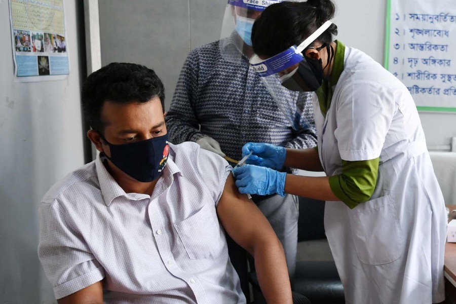 7,462 new coronavirus cases, 63 deaths in 24 hours