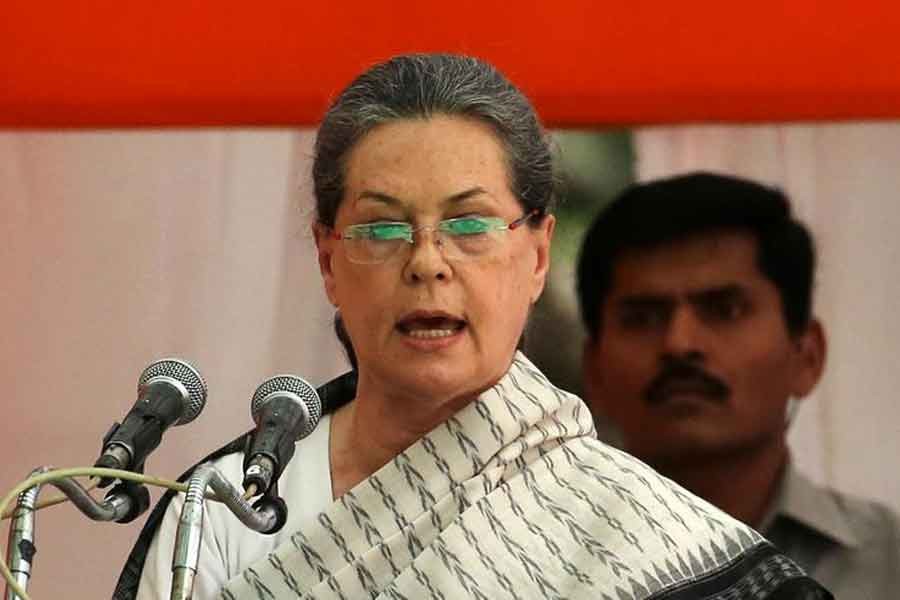 Modi created vaccine shortage through exports, Sonia Gandhi says