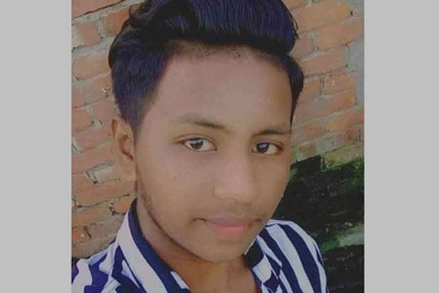 Youth kills father to save mother from torture