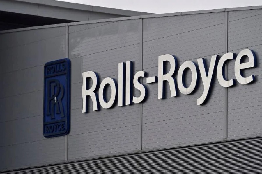 A Rolls-Royce logo is seen at the company's aerospace engineering and development site in Bristol, Britain on December 17, 2015 — Reuters/Files