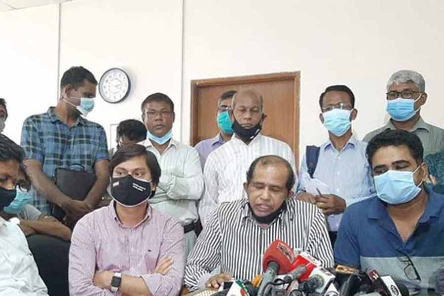 Journalists announce boycott of health ministry briefing until Rozina’s release