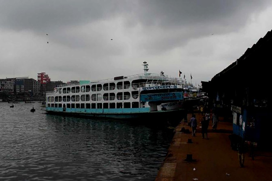 Bangladesh shuts river transports, issues local cautionary signal 3