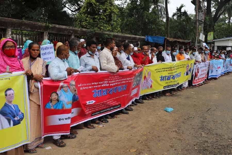  ‘Paid NGOs’ demanding tax hike to destroy local bidi industry, workers say