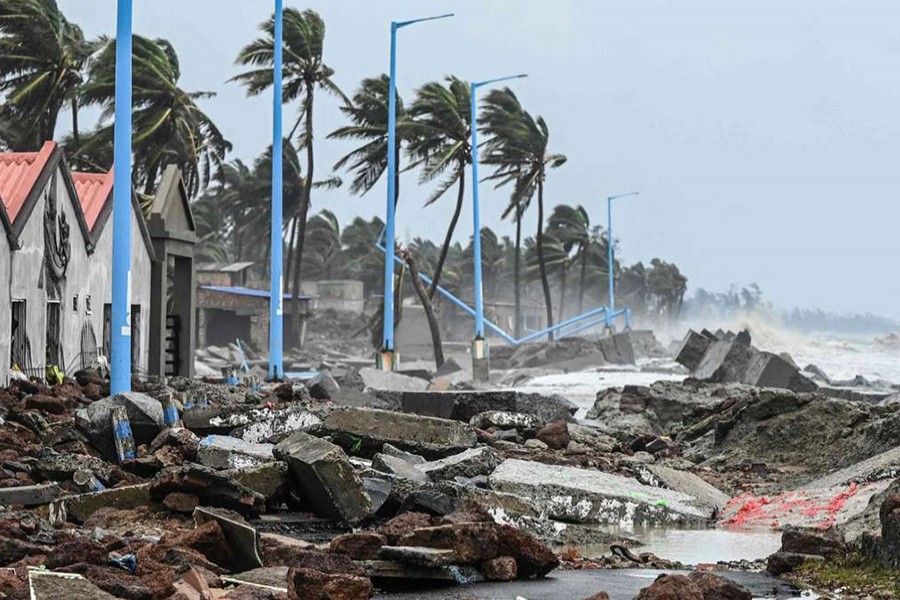 Cyclone Yaas leaves 150,000 people homeless in India