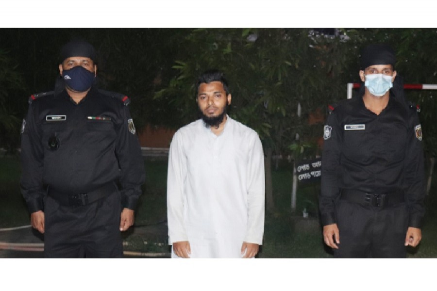 Suspected militant detained in Dhaka