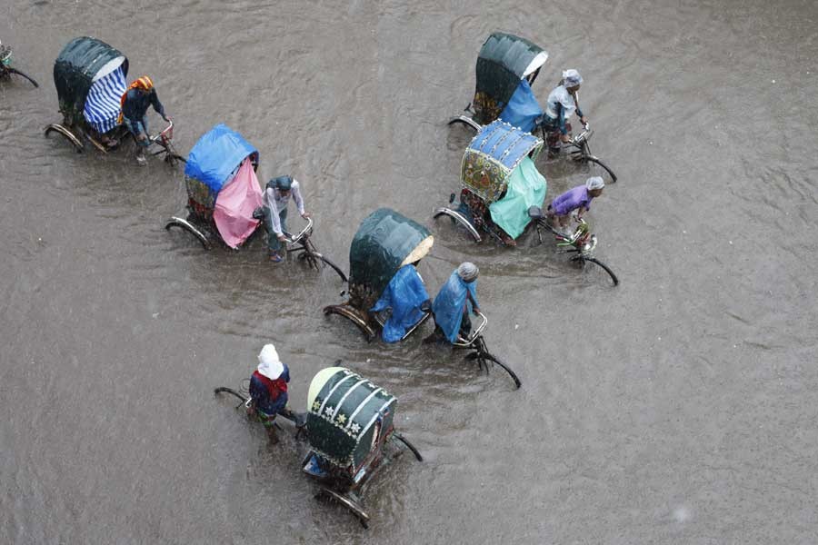 Waterlogging due to heavy rainfall disrupts public life