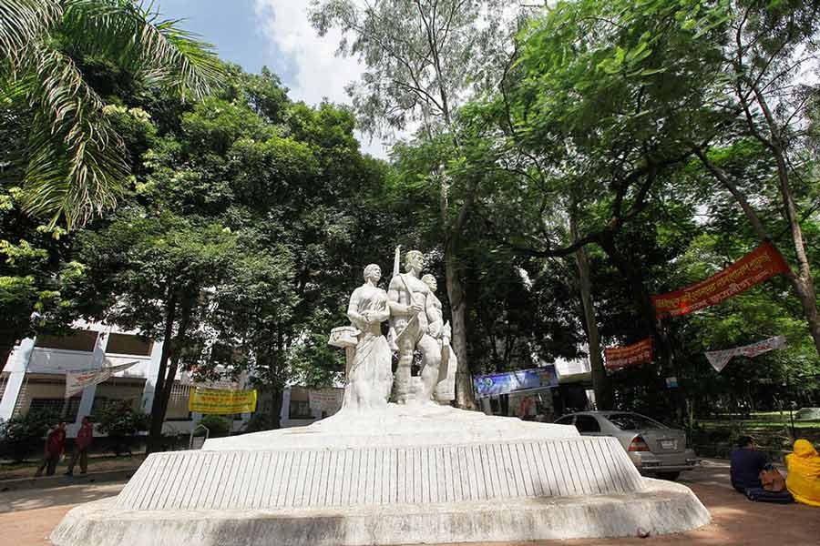 Dhaka University Arts Faculty Building premise with landmark sculpture Aparajeo Bangla.           —Photo Collected