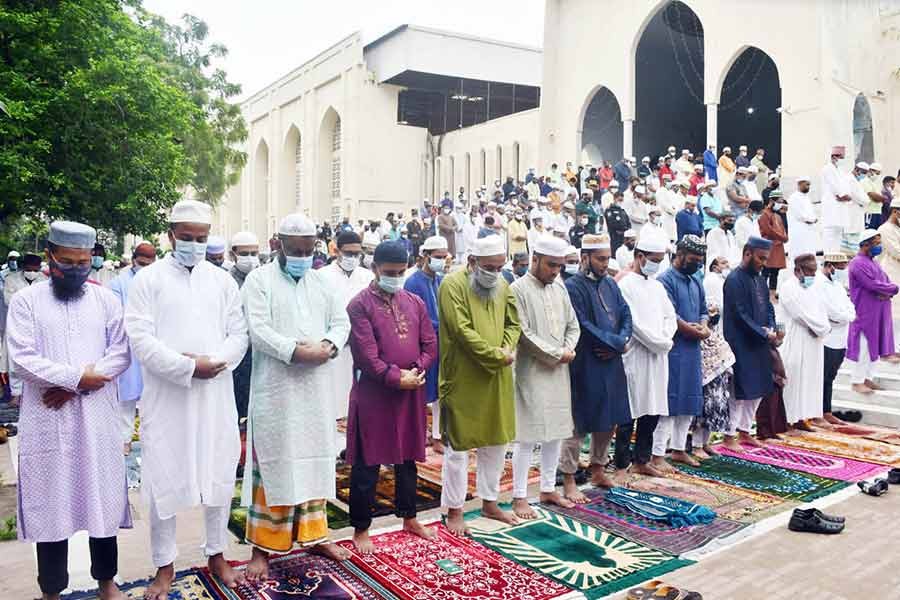 Muslims offering Eid-ul-Azha prayers at Baitul Mukarram National Mosque in Dhaka on Wednesday -PID Photo