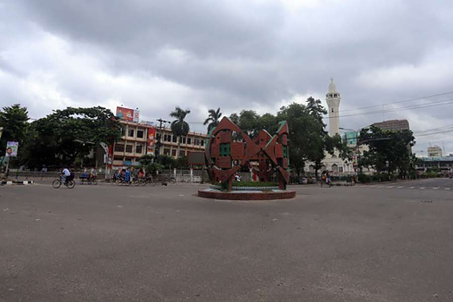 Dhaka streets largely deserted as 'strictest' lockdown begins