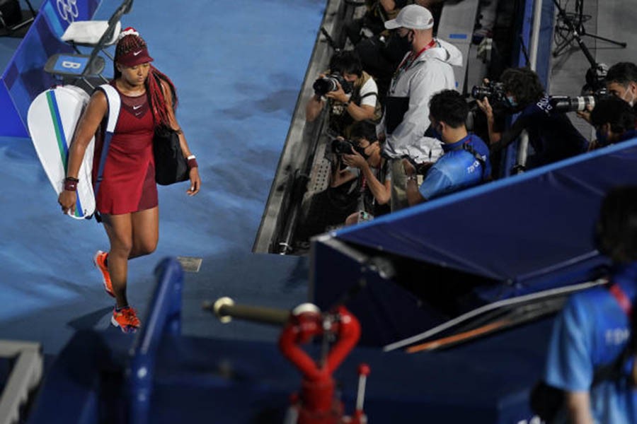 Naomi Osaka crashes out from Tokyo Olympics tennis tournament